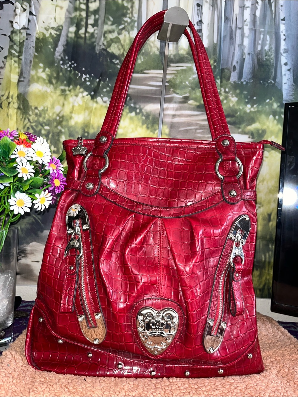 Kathy Van Zeeland Red Faux Crocodile Leather Shoulder Bag - Picture 2 of 11